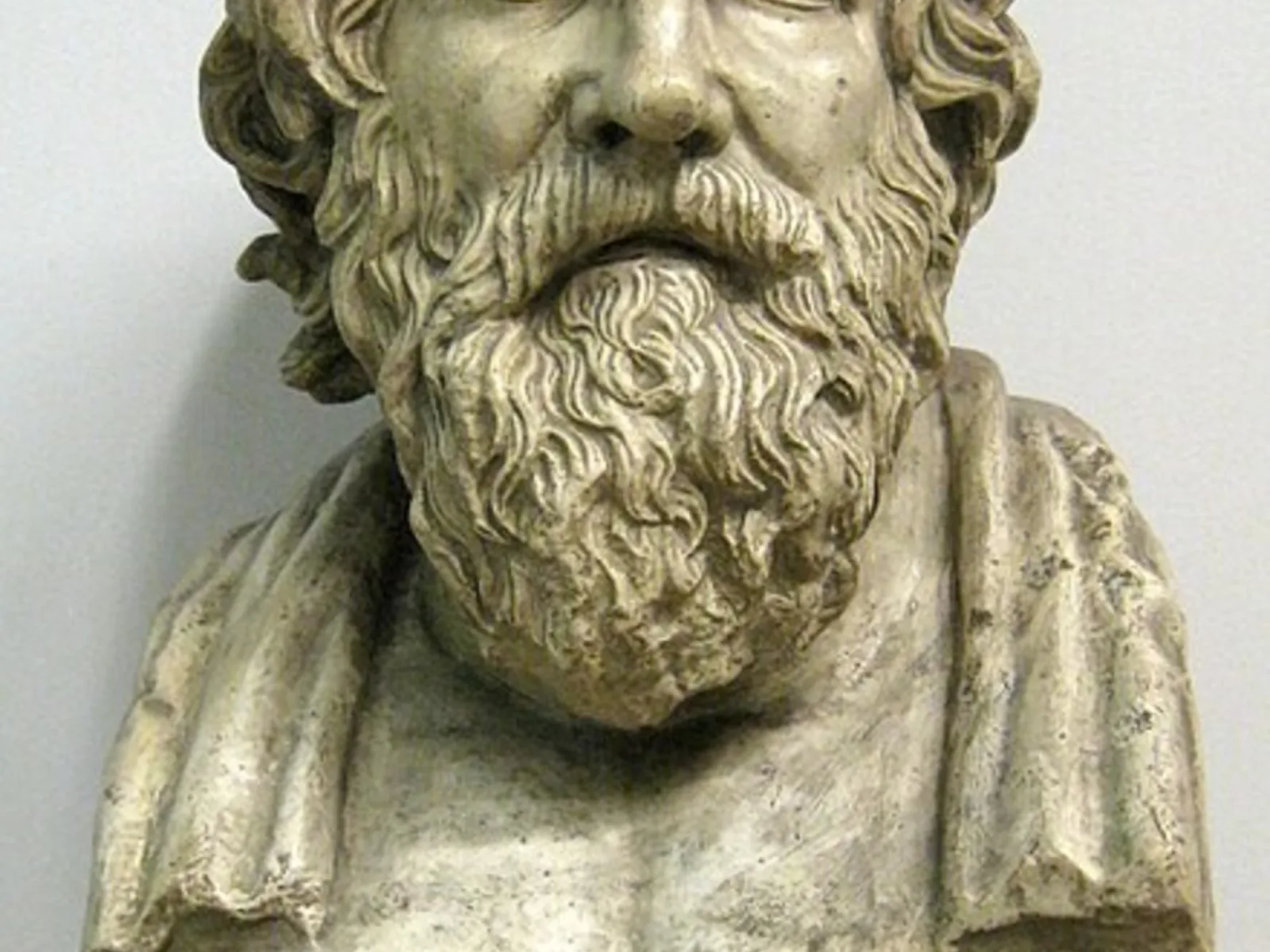 La virtud como base de la felicidad: la idea central del filósofo Antístenes