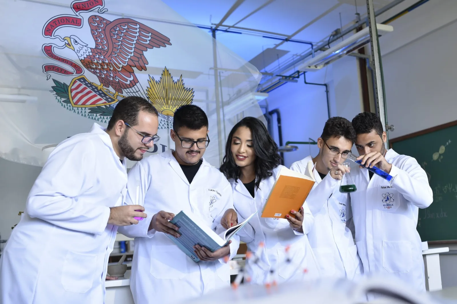 Illinois lanza maestría en ciencia cuántica con acceso al laboratorio nacional Fermilab
