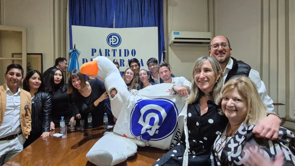 Mercedes Llano asumió como presidenta del Partido Demócrata Nacional