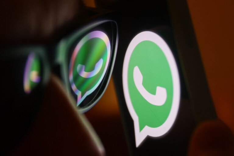 meta-introduces-ai-summaries-to-enhance-whatsapp-experience