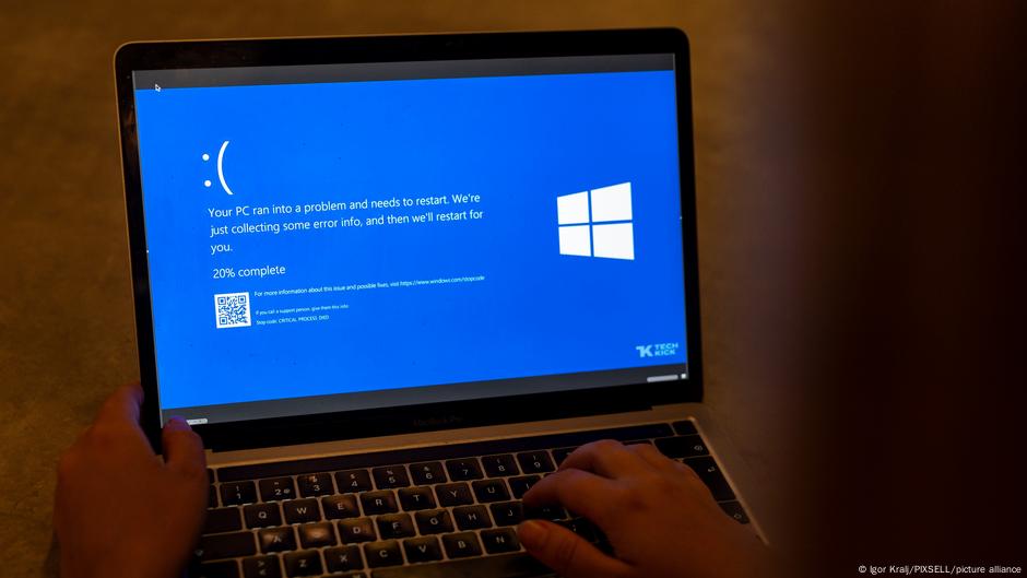 microsoft-replaces-iconic-blue-screen-with-new-black-screen