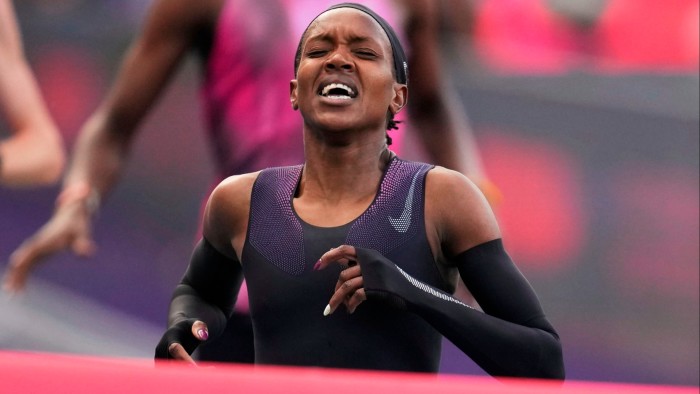 nike-shares-surge-10-amid-turnaround-hopes-despite-earnings-slump