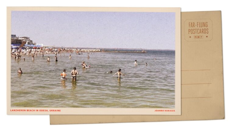 odesa-beachgoers-find-respite-amid-ongoing-conflict