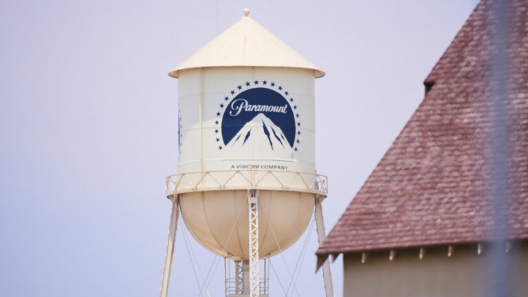 Paramount Pictures Studio Signs