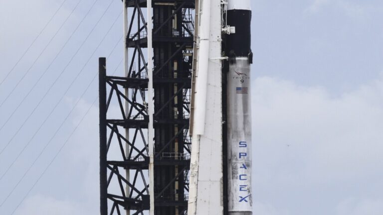 space-station-leak-delays-astronaut-visits-from-india-poland-hungary
