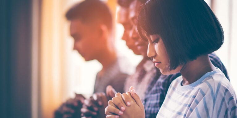 study-challenges-link-between-religious-attendance-and-mental-health