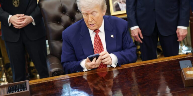trump-smartphone-faces-manufacturing-challenges-amid-tariff-concerns