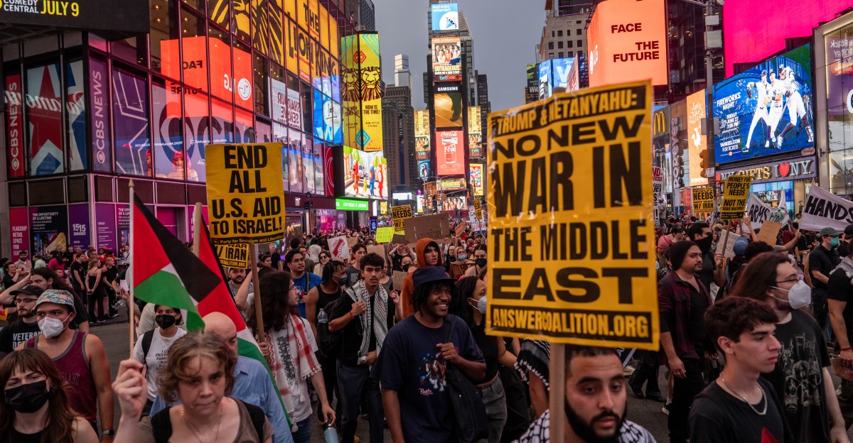 U.S. Strikes on Iran’s Nuclear Facilities Spark Global Tensions