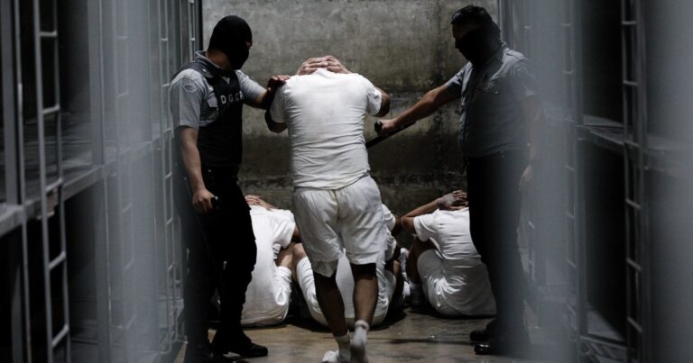 venezuelan-deported-to-el-salvador-amid-health-concerns
