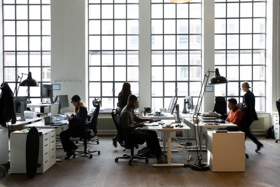 ai-in-workforce-management-a-growing-trend-with-risks