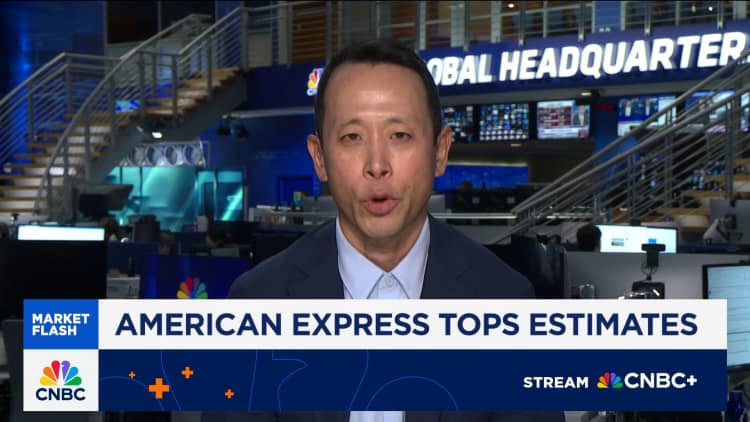 american-express-reports-7-growth-in-spending-but-airline-sales-lag