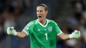 ann-katrin-berger-leads-germany-to-euro-2025-semifinals-with-heroics
