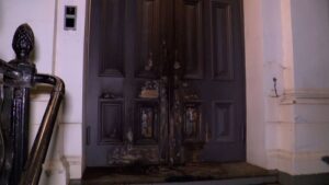 antisemitic-attacks-in-melbourne-synagogue-and-restaurant-targeted
