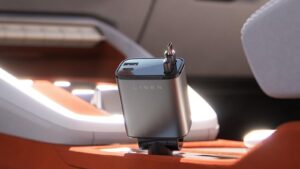 are-retractable-car-phone-chargers-worth-the-investment-user-insights-and-alternatives