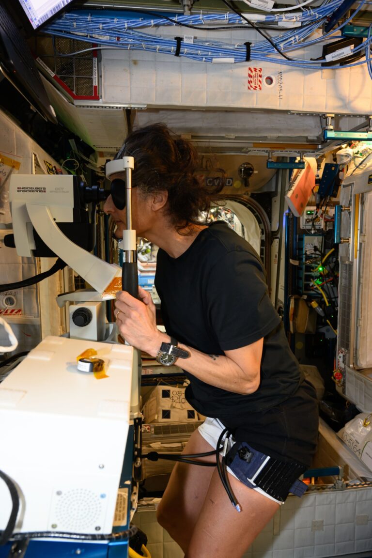 astronauts-study-vision-changes-caused-by-spaceflight-on-iss