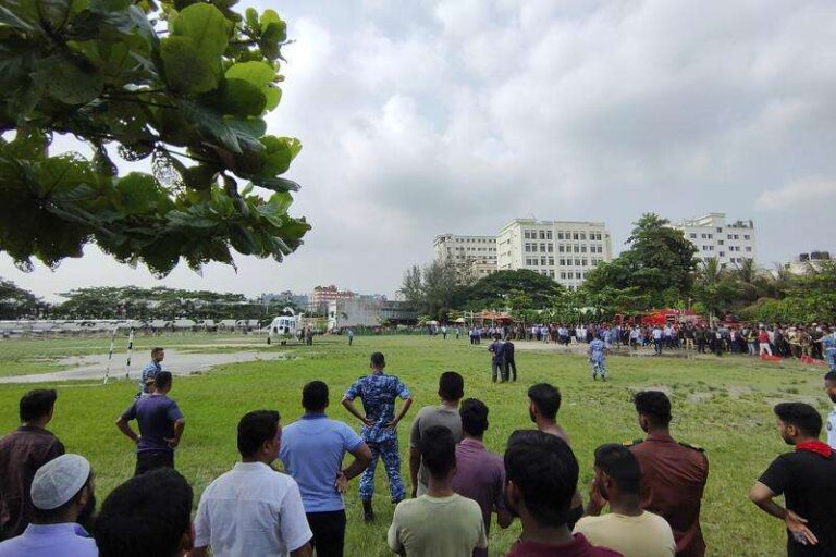 bangladesh-air-force-jet-crashes-into-school-19-dead-160-injured