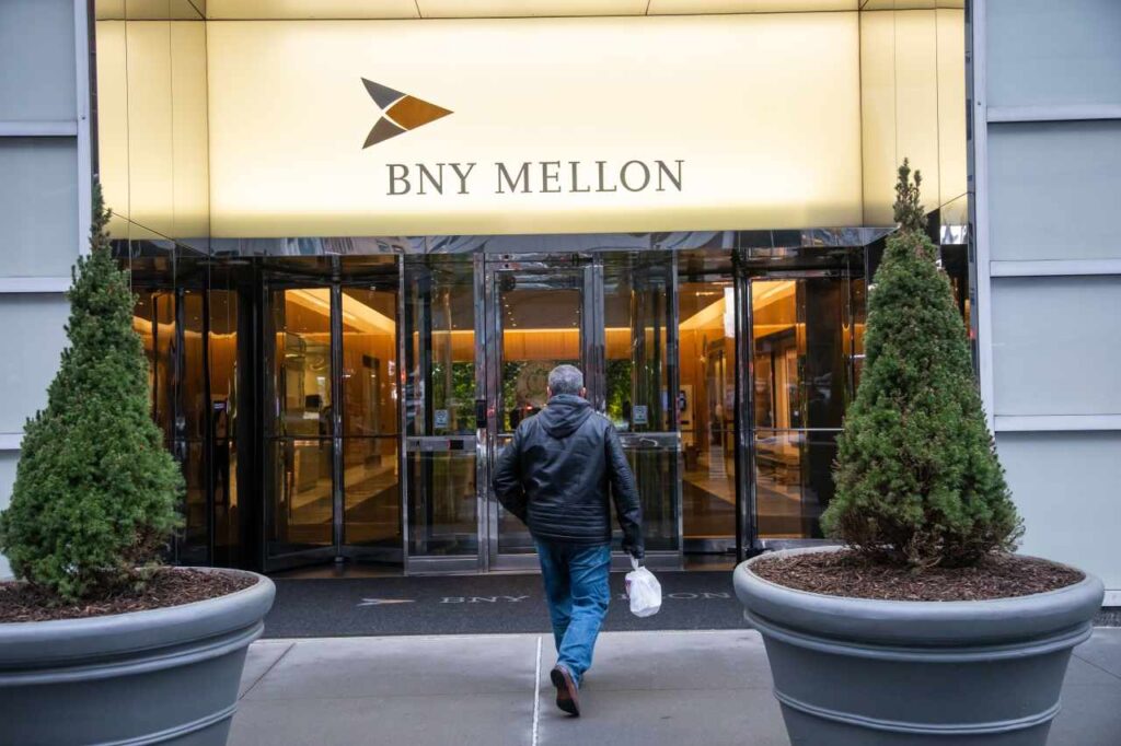 bank-of-new-york-mellon-surges-past-wall-street-earnings-estimates