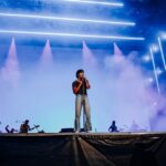 benson-boone-pays-tribute-to-sam-fender-at-montreux-jazz-festival