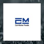 cal-maine-foods-outperforms-dundee-in-key-financial-metrics