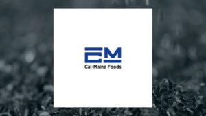 cal-maine-foods-outperforms-dundee-in-key-financial-metrics