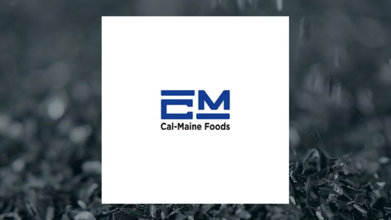 cal-maine-foods-outperforms-dundee-in-key-financial-metrics