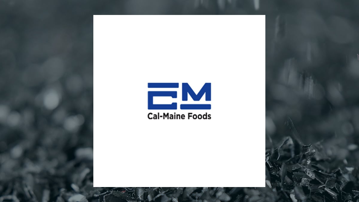 Cal-Maine Foods Outperforms Dundee in Key Financial Metrics