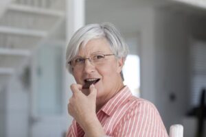 dark-chocolate-and-almonds-a-sweet-solution-to-lower-cholesterol