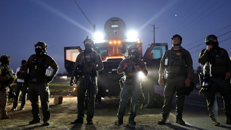 debate-over-ice-agents-mask-policy-heats-up-in-california