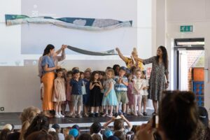 eden-primary-celebrates-milestone-bnei-mitzvah-with-community-spirit