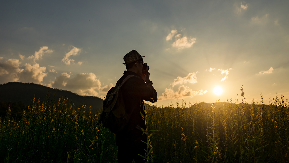 Essential Gear for Landscape Photographers: Stay Safe and Ready