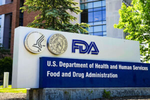 fda-vaccine-chief-overrides-reviewers-on-covid-19-decisions