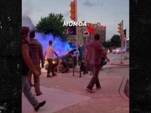 jason-momoa-responds-to-car-accident-scene-in-milwaukee