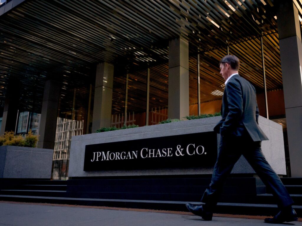 jpmorgan-launches-private-company-coverage-amid-market-shift