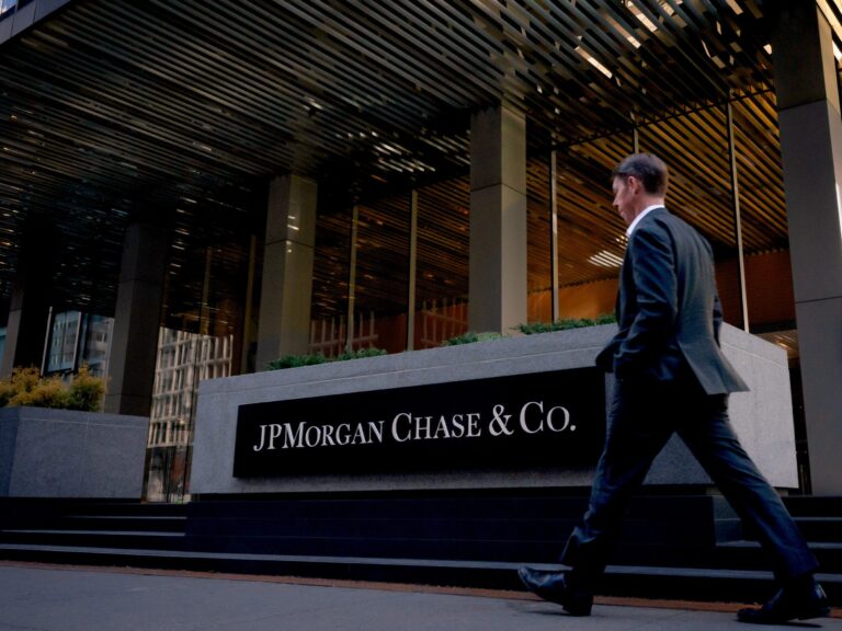 jpmorgan-launches-private-company-coverage-amid-market-shift