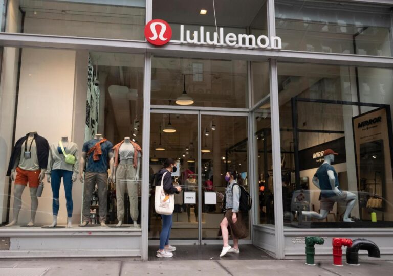 lululemon-sues-costco-amidst-rising-trend-of-fashion-dupes-