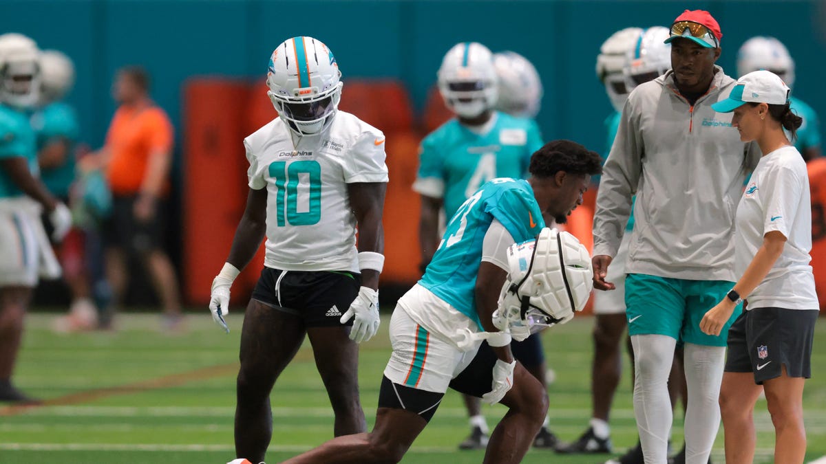 Miami Dolphins Face Setback as Artie Burns Suffers Possible ACL Injury