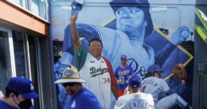 new-mural-honors-fernando-valenzuela-at-dodger-stadium