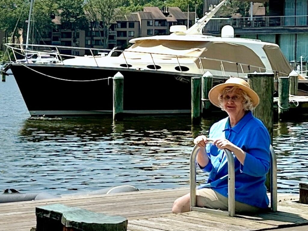 new-residents-struggle-to-find-community-in-annapolis-condo