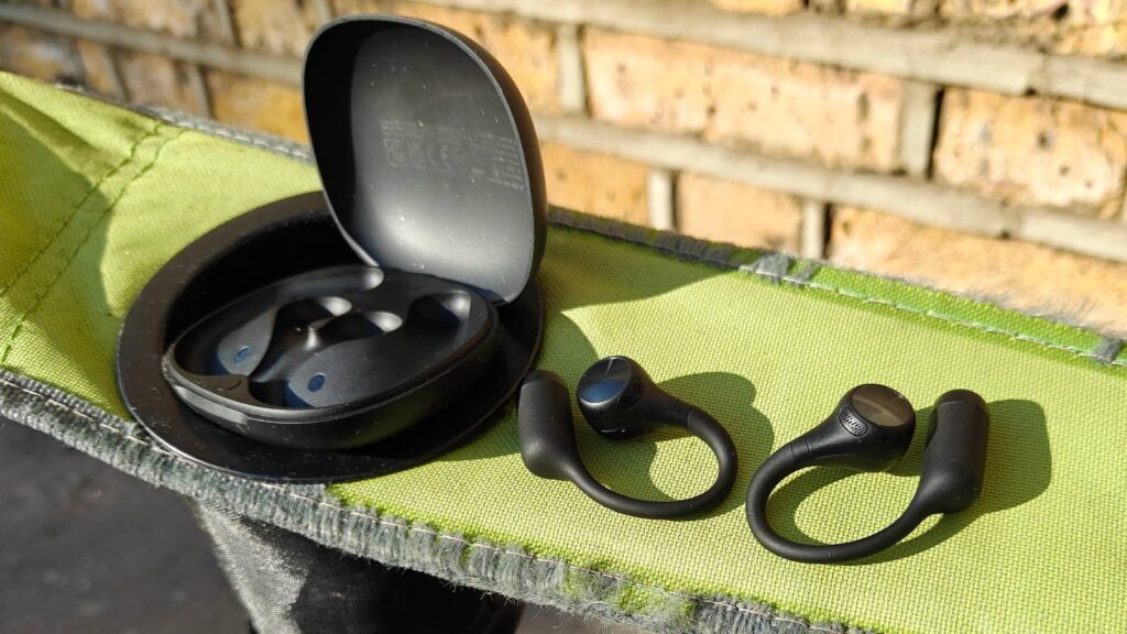oneodio-launches-openrock-s2-a-lightweight-successor-to-open-ear-buds