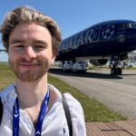 qatar-airways-showcases-boeing-777-for-psg-s-us-journey-at-air-show