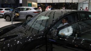 saudi-arabia-s-ambitious-shift-from-oil-to-electric-vehicles