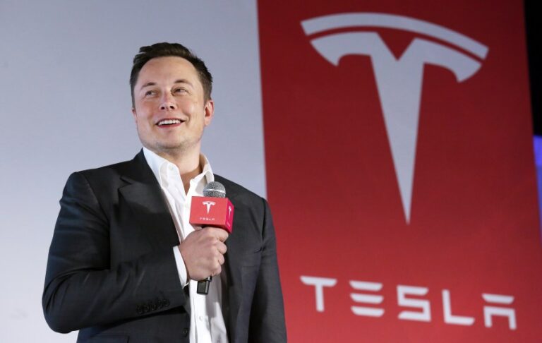 tesla-s-vp-of-north-america-sales-exits-in-major-executive-exodus