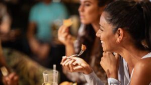 tgi-fridays-partners-with-tbs-for-urgent-comeback-amid-bankruptcy
