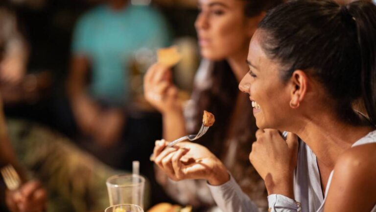 tgi-fridays-partners-with-tbs-for-urgent-comeback-amid-bankruptcy