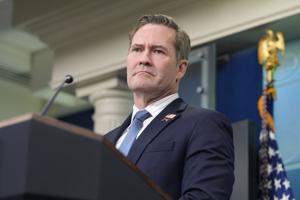 trump-administration-orders-2-000-national-guard-troops-to-leave-la