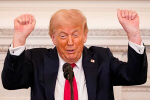 trump-criticizes-democrats-at-faith-based-event-urges-ceo-support