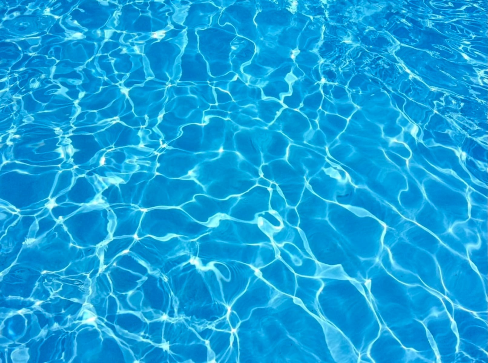 Urgent: 19-Year-Old Rescued from Pool, in Serious Condition