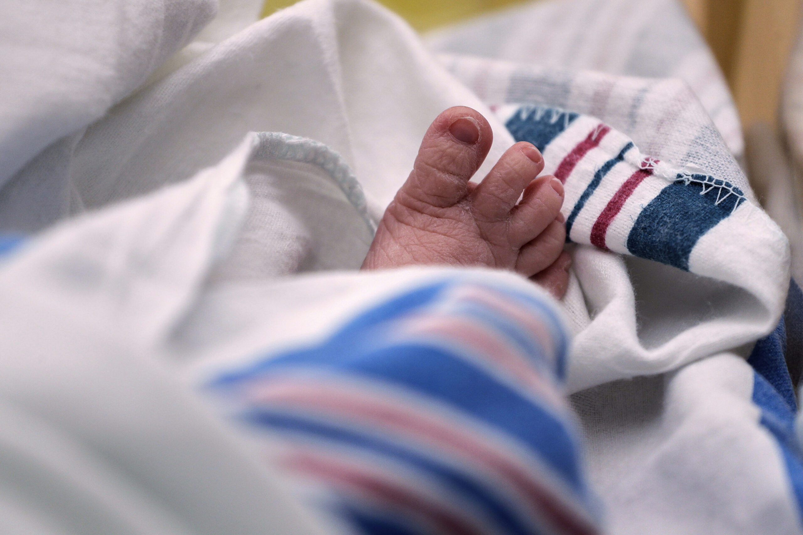 US Fertility Rate Hits Record Low, Declining to 1.6 Children