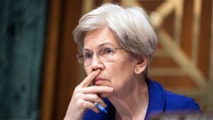 warren-warns-trump-s-economic-policies-threaten-stability