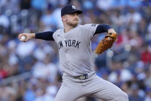 yankees-face-setbacks-with-schmidt-s-injury-and-volpe-s-struggles